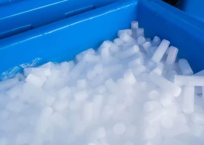 How Dry Ice Blasting Can Help the Electrical Industry Forge Forward