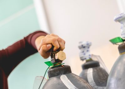 How nexAir Supports Diving Welders: Specialized Gases for Subsea Applications
